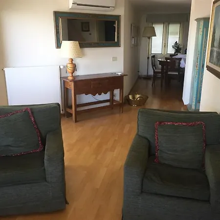 Relais Augusta Bed & Breakfast *